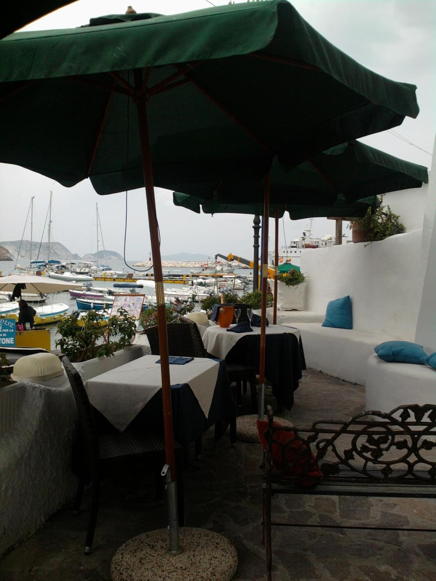 Hotel La Baia Понца Екстер'єр фото